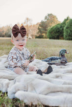 Load image into Gallery viewer, White Timber Set
