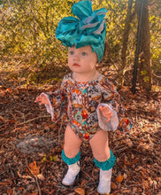 Load image into Gallery viewer, The World Needs More Cowboys Bell Sleeve Leo/Top
