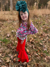 Load image into Gallery viewer, Pink Christmas Ruffled Hoodie
