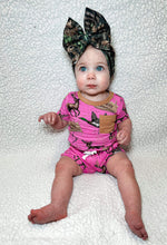 Load image into Gallery viewer, Pink Hunting Bamboo Short Set
