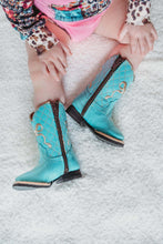 Load image into Gallery viewer, Turquoise Bow Tanner Mark Boots
