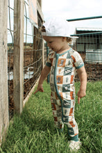 Load image into Gallery viewer, Wild West Checkers Short Sleeve Bamboo Sleeper
