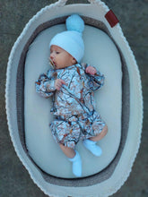 Load image into Gallery viewer, White Timber Set
