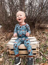 Load image into Gallery viewer, BLUE Bella-Breez Hunting Club Bamboo Set
