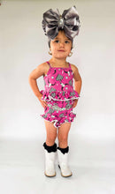 Load image into Gallery viewer, Steerhead Ruffle Set
