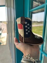 Load image into Gallery viewer, Infant stars and stripes boots
